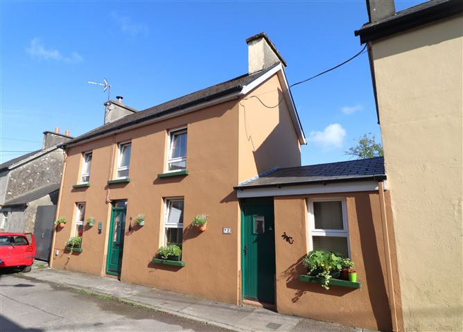 2 Ninety Eight Street, Skibbereen, West Cork P81WR67