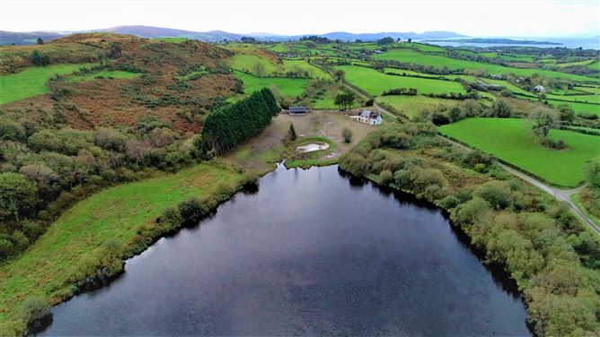 The Lake House, Shandrum Beg, Bantry, West Cork P75PW74